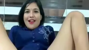 Sexy Desi Girl Hot Cam Show