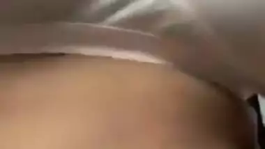 Sexy Desi Girl Shows her Boobs and Pussy