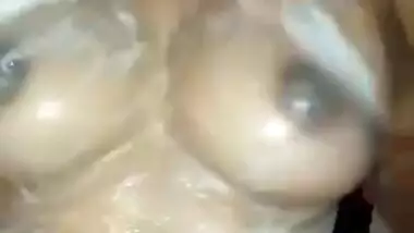 Desi Gf Make Video While Bathing