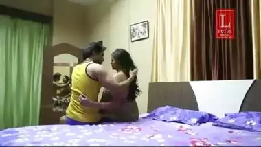 Tamil sexy bhabhi home sex with hubby’s friend