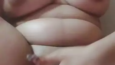 Big boobs horny babe fingering horny pussy viral MMS