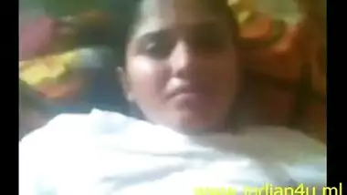 Sexy Bengali Bhabhi’s Body Parts Enjoyed