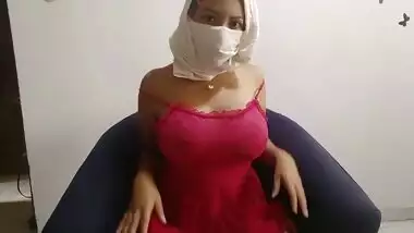 Real غربية سخونة كتكفت لصاحبها الخليجي طبون سخون Sex Arab Muslim Hijab Mom