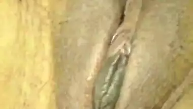 Hot and sexy Pakistani bebe leaked another more sex mms videos part 5