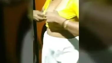 Jamuna bhabhi bra show