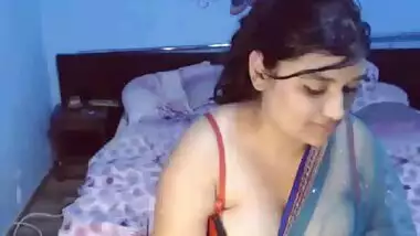 Big Boob Indian Babe Roshnie - Movies.