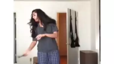 Hot Bengali Girl Masturbating For College Classmate