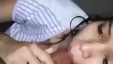 Desi Cute Girl Sucking Dick