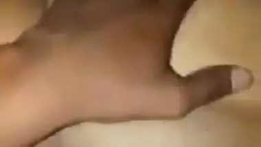 Desi Babe Showing Juicy boobs 2
