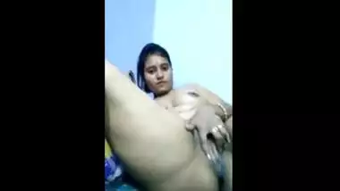 A sexy webcam masturbation by a village bhabhi