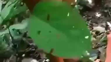 Outdoor sex MMS of an 18-year-old player fucking in a jungle